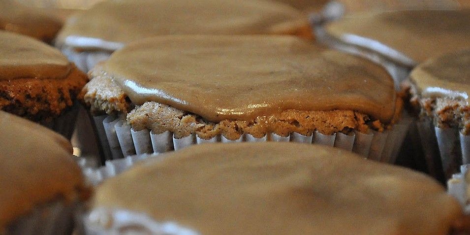 Sticky Coffee Cupcakes