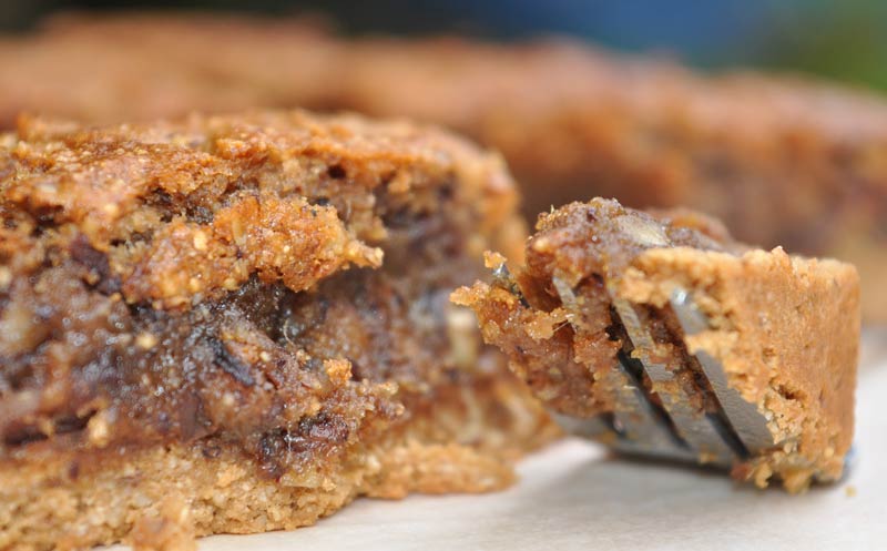 Caramel-Date-And-Walnut-Slice-0009