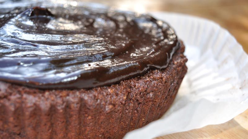 Rich-Avocado-Chocolate-Cake-0003