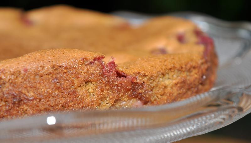 Summer Strawberry Cake with Strawberry Buttercream Frosting