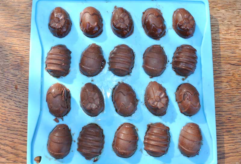 Chocolate Creme Filled Mini Easter Eggs 0003