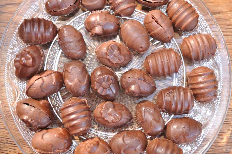 Chocolate Creme Filled Mini Easter Eggs 0005