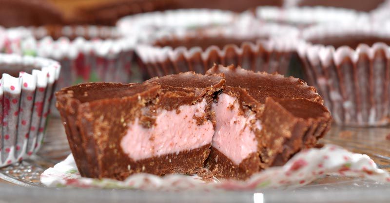 Strawberry Cheesecake Chocolate Cups