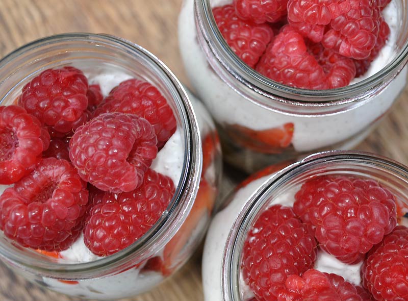 COYO-Fruit-Salad-in-a-Jar-0009