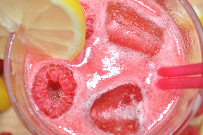 Sweet Tangy Raspberry Lemonade